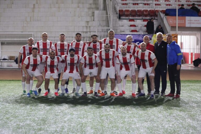 Gemlik Emek Turnuvası İki Maçla Başladı
