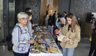 Karacabey Belediyesi Kütüphaneler Haftası’nda kitap ve eğlenceyi birleştirdi