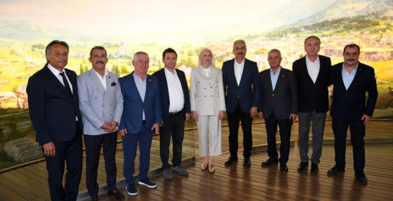 Osmanlı başkentleri Osmangazi’de buluştu