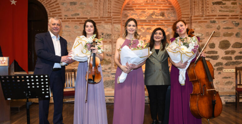Terra Trio Osmangazi’de sahne aldı