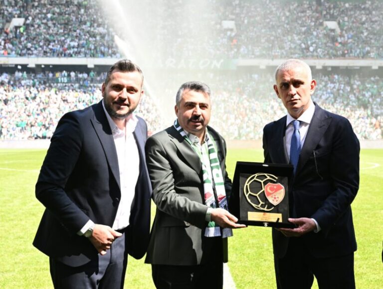 ŞAMPİYONLUK BURSA’YA ‘FAİR PLAY’ YILDIRIM’A ÇOK YAKIŞTI