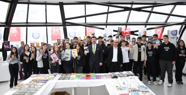 YENİŞEHİR BELEDİYESİ 6’NCI KİTAP FUARI KAPILARINI AÇTI