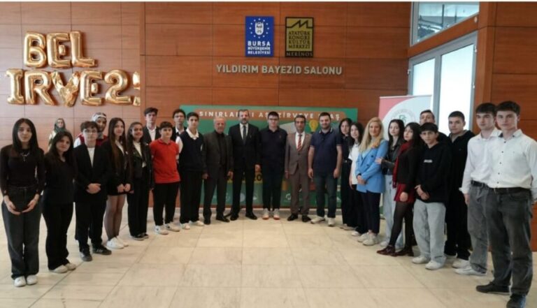 Genç Girişimciler Bursa Girişimcilik Zirvesi’nde Buluştu!