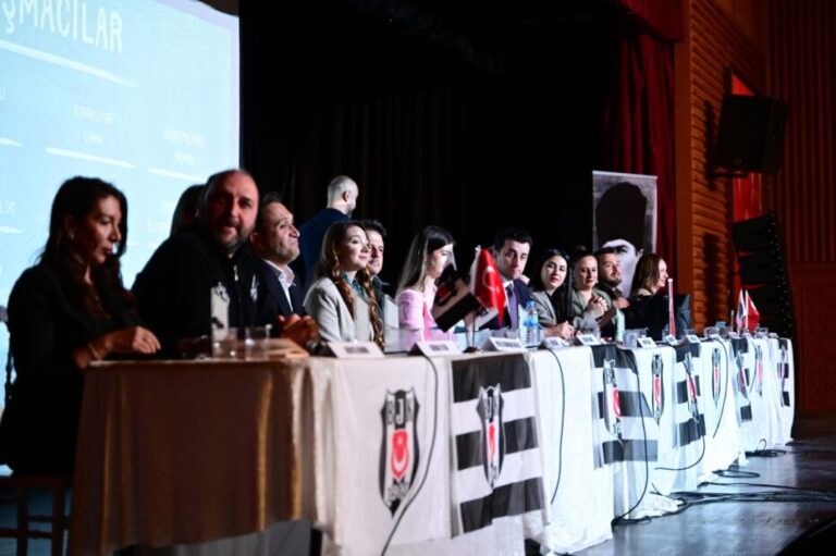 Gemlik Beşiktaşlılar Derneği’nden ‘Kariyer Günü’ Paneli