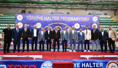 NAİM SÜLEYMANOĞLU SPOR KOMPLEKSİ’NDE HALTER RÜZGARI