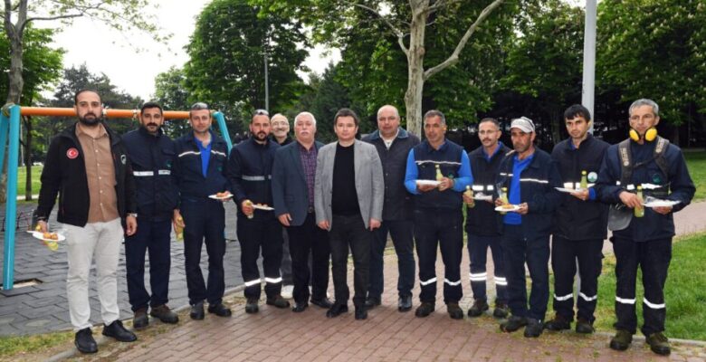 Başkan Erkan Aydın 1 Mayıs’ta emekçilerin yanında