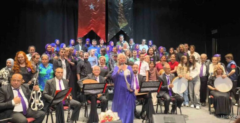 Otizmli Anneler Korosu Bir Kez Daha Coşturdu