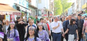 TİRİLYE’DE ZEYTİN ÇİÇEĞİ FESTİVALİ COŞKUSU