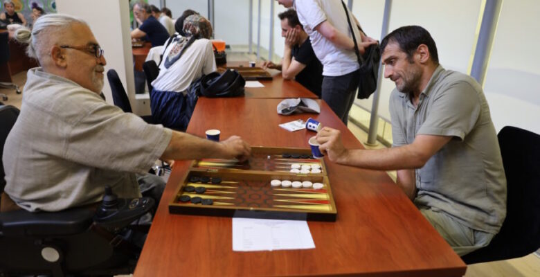 Bursa’da zarlar eşitlik için atıldı