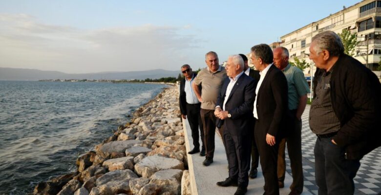 Büyükşehir’den Kurşunlu sahil yoluna otopark müjdesi