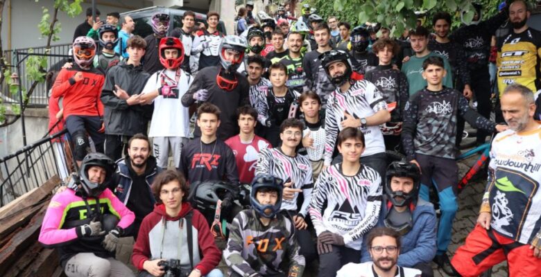 Bursa’da adrenalin dolu yarış nefes kesti