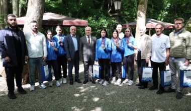 Başkan Bozbey, Bursa’nın gururu sporcularla buluştu Başkan Bozbey, Bursa’nın gururu sporcularla buluştu