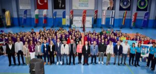 Kardeş Şehirler Voleybol Turnuvası başladı