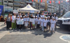 Gemlik Körfezi’nde dalgıçlardan dip temizliği