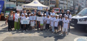 Gemlik Körfezi’nde dalgıçlardan dip temizliği