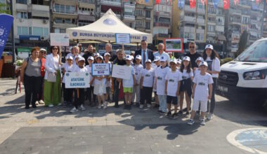 Gemlik Körfezi’nde dalgıçlardan dip temizliği