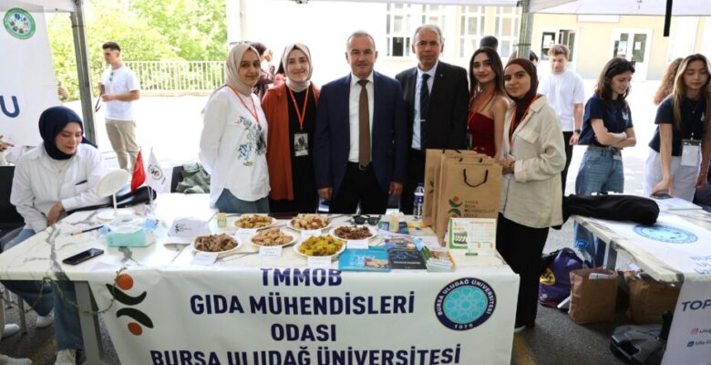 Ziraat Fakültesinde Geleneksel Tomurcuk Şenliği