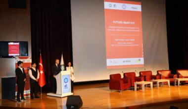 Yabancı Diller MYO’dan dil eğitimini teşvik edecek program