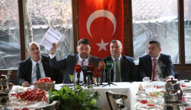 Tayfun Öztürk; “Bursa Esnafı Ayakta Kalma Mücadelesi Veriyor”