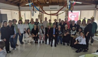 Gemlik’te Anneler Günü’nün En Anlamlı Kutlaması Yaşlı Konuk Evinde Gerçekleşti