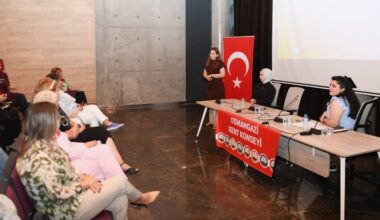Osmangazi’de kadınlar menopoza karşı bilgilendirildi Osmangazi’de kadınlar menopoza karşı bilgilendirildi