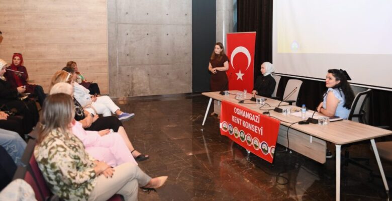 Osmangazi’de kadınlar menopoza karşı bilgilendirildi