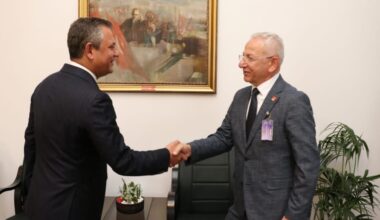 CHP Gemlik İlçe Başkanlığı: “Genel Başkanımız Özgür Özel Yalnız Değildir!”