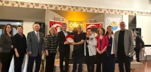 GEMLİK LİSESİ MEZUNLARI ATAMER’DE BİR ARAYA GELDİ