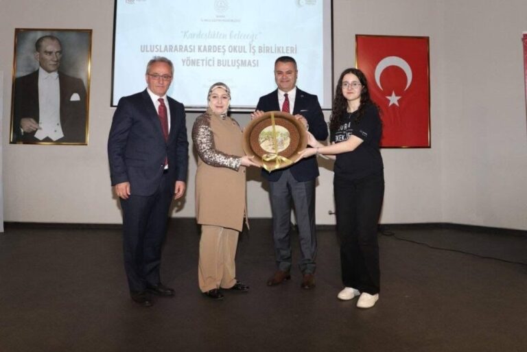 “Kardeşlikten Geleceğe Bursa” Uluslararası Kardeş Okul Yönetici Buluşmaları