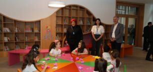 MİNİKLERDEN ANNELERİNE SÜRPRİZ