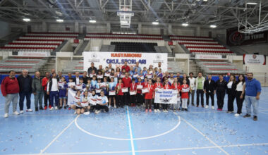 Osmangazili badmintonculardan namağlup şampiyonluk