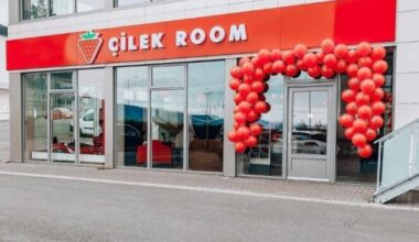 ÇİLEK MARTİNİK’E İLK SEVKİYATINI GERÇEKLEŞTİRDİ