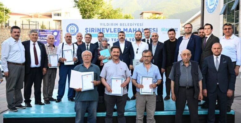 ŞİRİNEVLER’DE 1530 HAK SAHİBİ DAHA TAPUSUNA KAVUŞTU