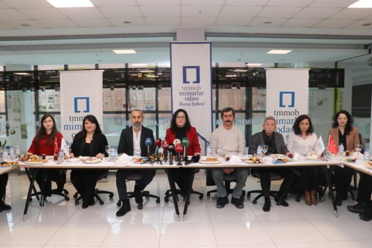 Mimarlar Odası Bursa Şubesi’nden ‘Atatürk Spor Salonu Proje Süreci Üzerine Kınama’
