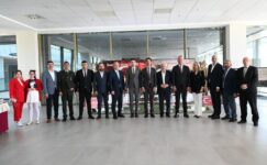 Karacabey’de Çanakkale Gezici Müzesi ziyarete açıldı