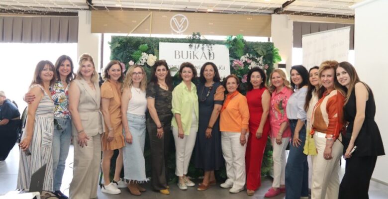 BUİKAD’DA ANNELER GÜNÜ VE 18. YIL GURURU
