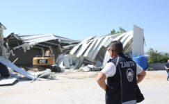 Yaylacık Mahallesi’nde 2 kaçak yapı yıkıldı