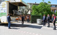 Karacabey Belediyesi’nden çöp konteynerine özel temizlik