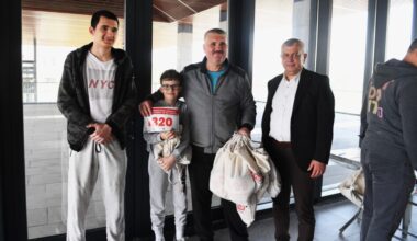 Tarihi koşuya katılacak sporseverler numaralarını aldı