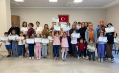 Karacabey Belediyesi’nden Anneler Günü’ne tatlı bir dokunuş