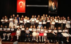 Nilüfer’de yıl sonu konserleri keman ve piyano ile başladı