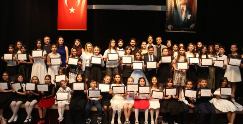 Nilüfer’de yıl sonu konserleri keman ve piyano ile başladı