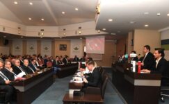 Osmangazi Belediye Meclisi Özgür Özel’e yönelik saldırıyı kınadı