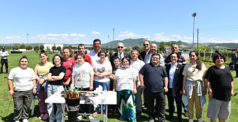 Mustafakemalpaşa’da Gençlik Festivali Coşkusu