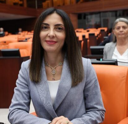  NURHAYAT ALTACA KAYIŞOĞLU; “VATANDAŞ BİZDEN NE İSTİYOR?”
