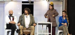 Karacabey’de sanat dolu gece; ‘Süleyman ve Öbürsüler’ tiyatroseverlerle buluştu