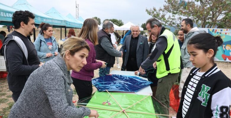 Nilüfer’de gökyüzü uçurtmalarla renklendi