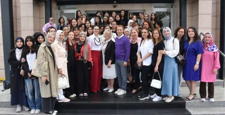 GELECEĞİN TASARIMCILARI ATIL KUTOĞLU İLE BULUŞTU