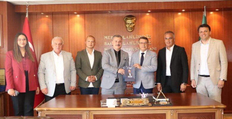 Anahtar Parti, BESOB’ta esnafın sorunlarını konuştu