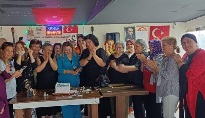 GÜÇLÜ ALFA KADINLAR ZANNELER GÜNÜNDE BİR ARAYA GELDİ